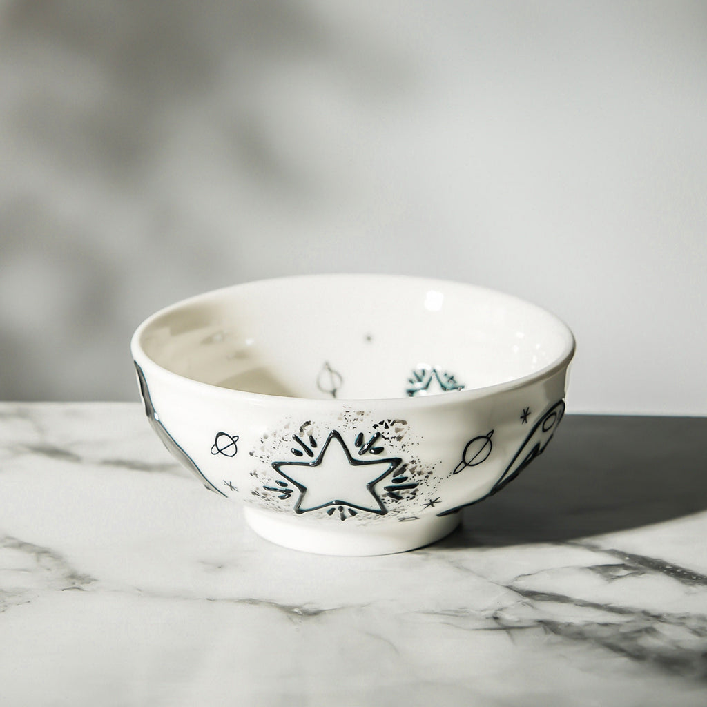 HandPainted Black Cat Ceramic Bowl, Ramen bowl Microwave Safe Pottery, Whimsical Breakfast and Snack Bowl, Perfect Gift for Cat Lovers