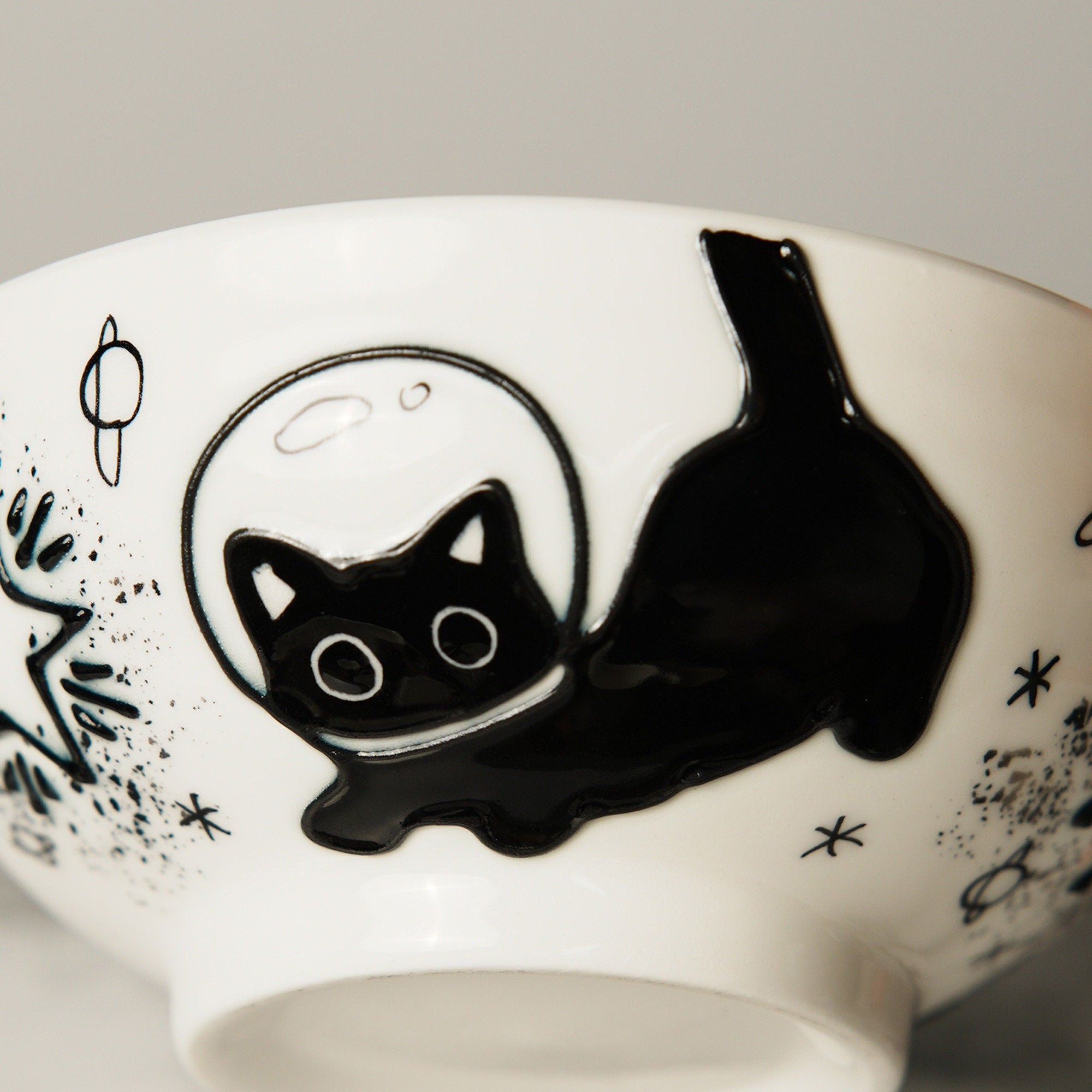 HandPainted Black Cat Ceramic Bowl, Ramen bowl Microwave Safe Pottery, Whimsical Breakfast and Snack Bowl, Perfect Gift for Cat Lovers