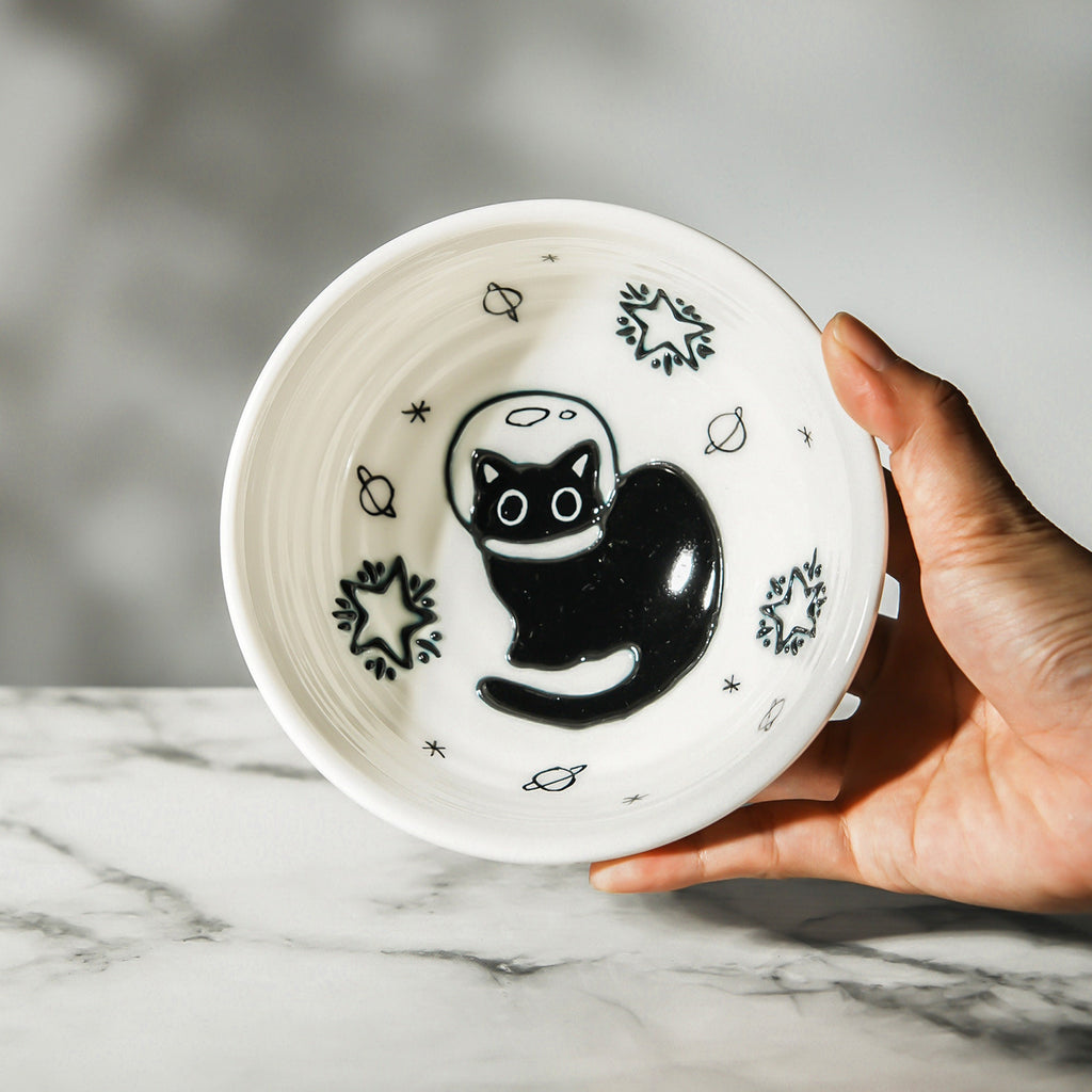 HandPainted Black Cat Ceramic Bowl, Ramen bowl Microwave Safe Pottery, Whimsical Breakfast and Snack Bowl, Perfect Gift for Cat Lovers