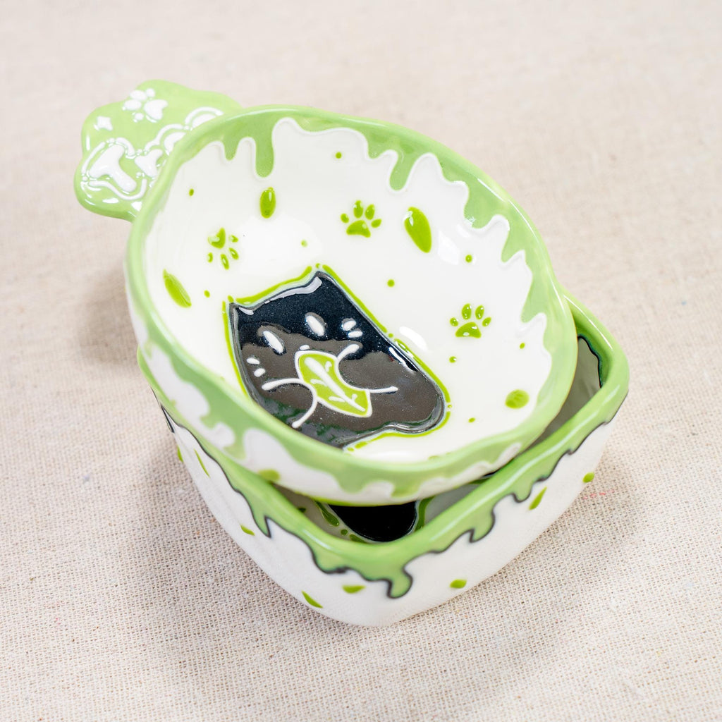 Handcrafted Ceramic Cat Jewelry Dishes, Playful Paw Design in Green, Perfect for Treats or Decor - Unique Cat-Lover Gift, Kitty Ring Dishes